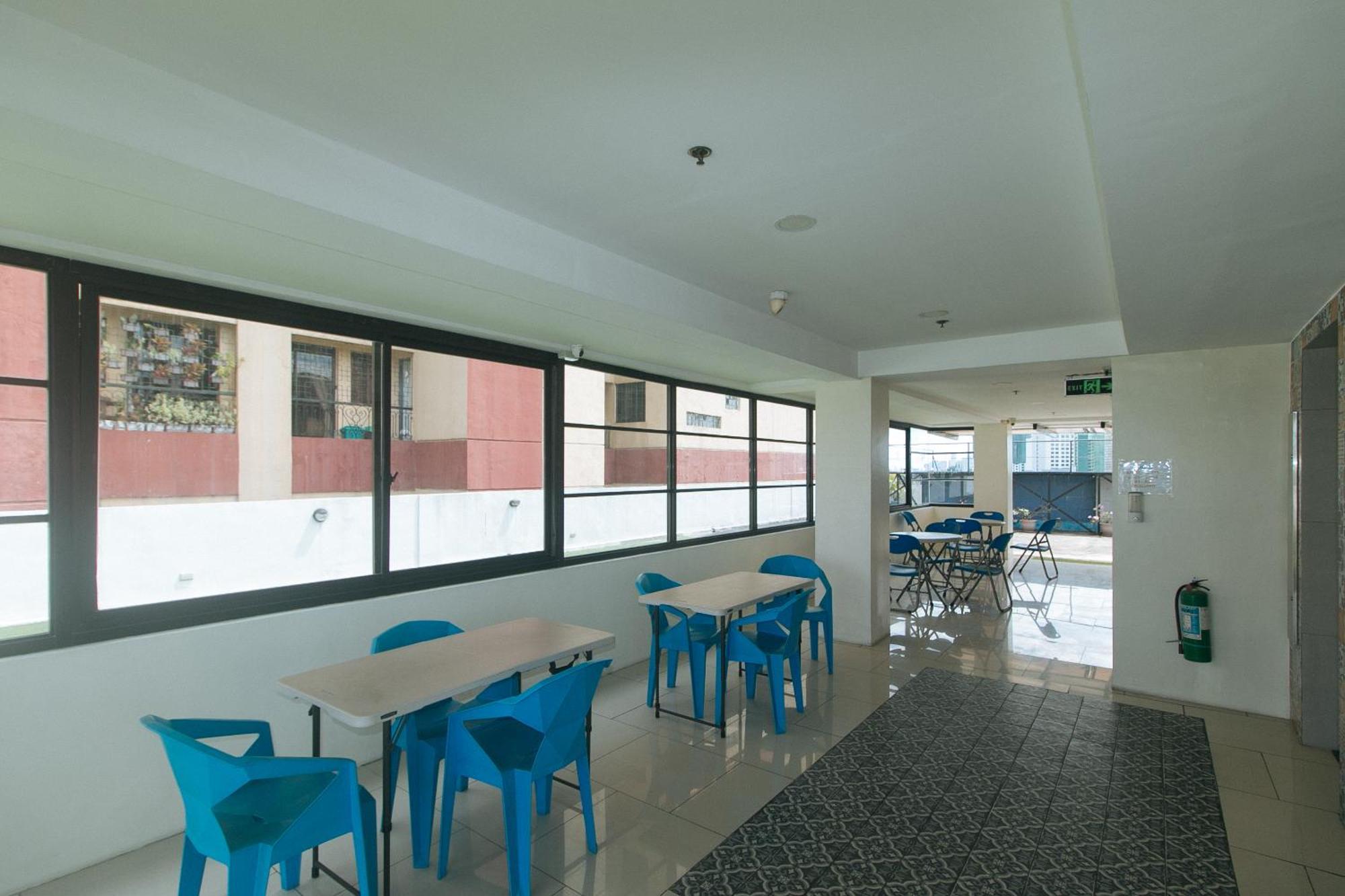 59 Xavierville By Reddoorz Cubao Екстериор снимка